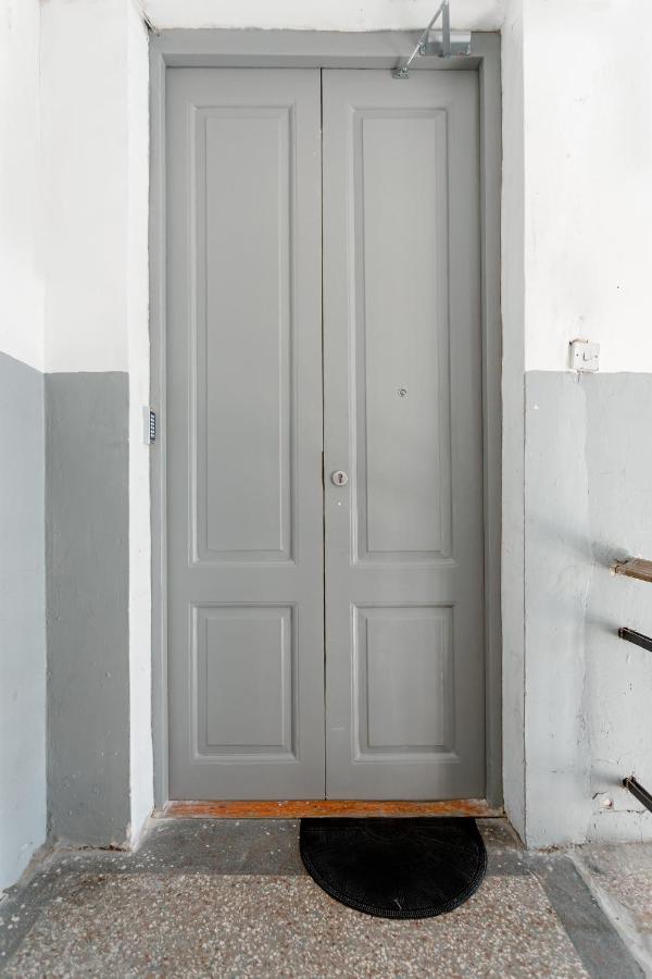 Cozy Room In Old Tbilisi, In Front Of Wine Factory Exterior photo